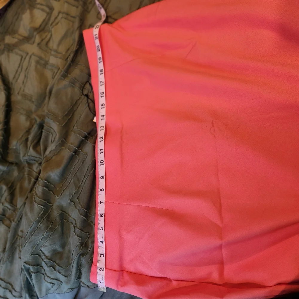 Lane Bryant pink skirt. Double weave fabric with great stretch.  Size 26.